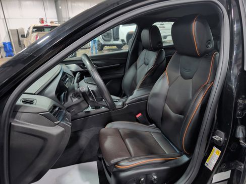 Used 2022 Cadillac CT4 V image 7