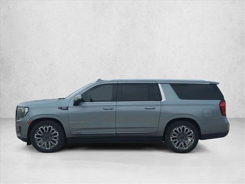 Used 2023 GMC Yukon XL Denali Ultimate image 8