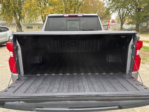 Used 2021 Chevrolet Silverado 1500 LT Trail Boss w/ Convenience Package II image 13