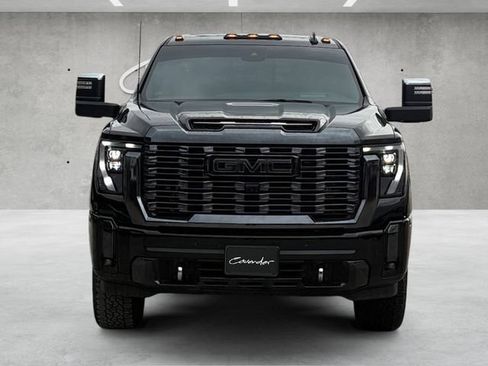 Used 2024 GMC Sierra 3500 Denali Ultimate AWD/4WD image 18