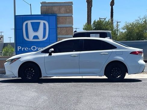 Used 2021 Toyota Corolla LE w/ Carpet Mat Package (TMS) FWD image 7