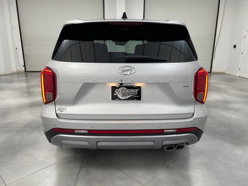 Used 2024 Hyundai Palisade Limited AWD/4WD image 8