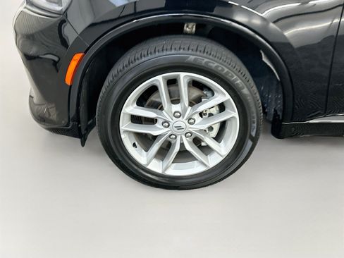 Used 2025 Dodge Durango GT AWD/4WD image 11
