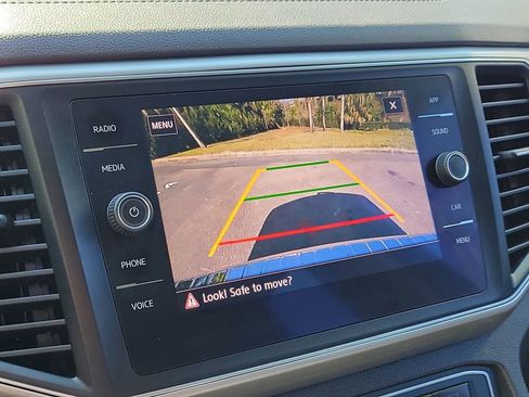 Used 2019 Volkswagen Atlas SE image 25