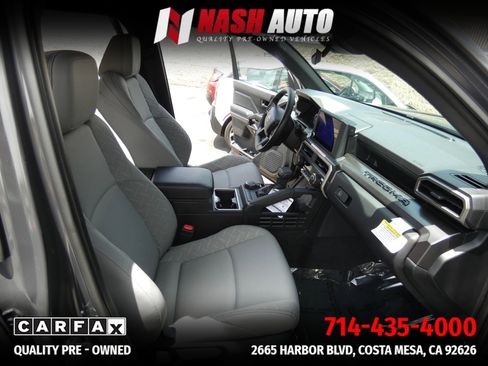 Used 2026 Toyota Tacoma SR5 AWD/4WD image 32