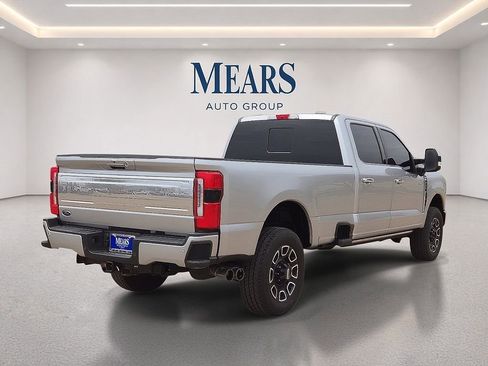 Used 2024 Ford F350 Platinum w/ FX4 Off-Road Package AWD/4WD image 5