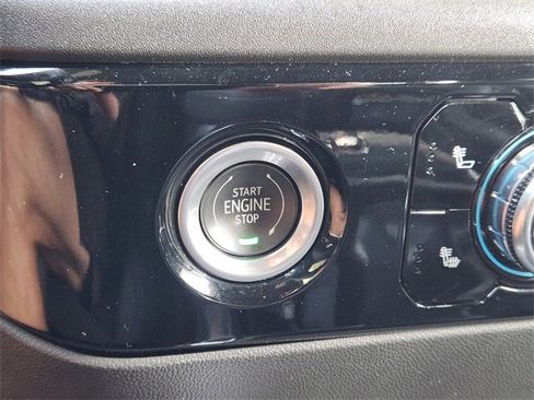 Used 2023 GMC Sierra 1500 Elevation image 21