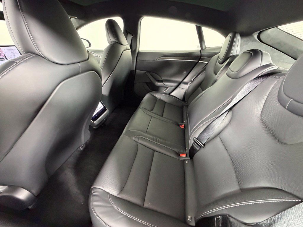 Used 2022 Tesla Model S Plaid AWD/4WD image 30