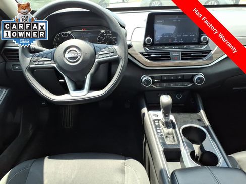 Used 2024 Nissan Altima 2.5 SV FWD image 13
