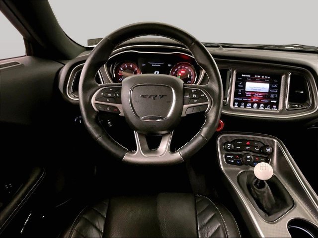 Used 2016 Dodge Challenger SRT Hellcat RWD image 5