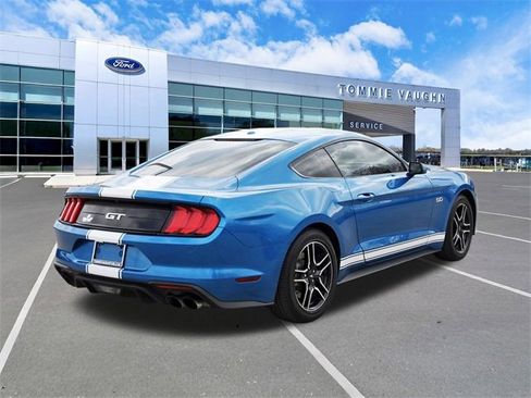 Used 2019 Ford Mustang GT image 4