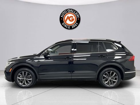 Used 2022 Volkswagen Tiguan SE image 4