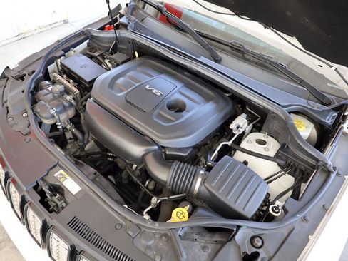 Used 2018 Jeep Grand Cherokee Altitude RWD image 34
