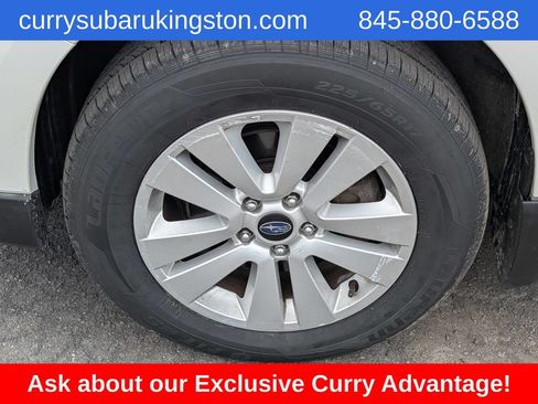 Used 2019 Subaru Outback 2.5i Premium AWD/4WD image 11
