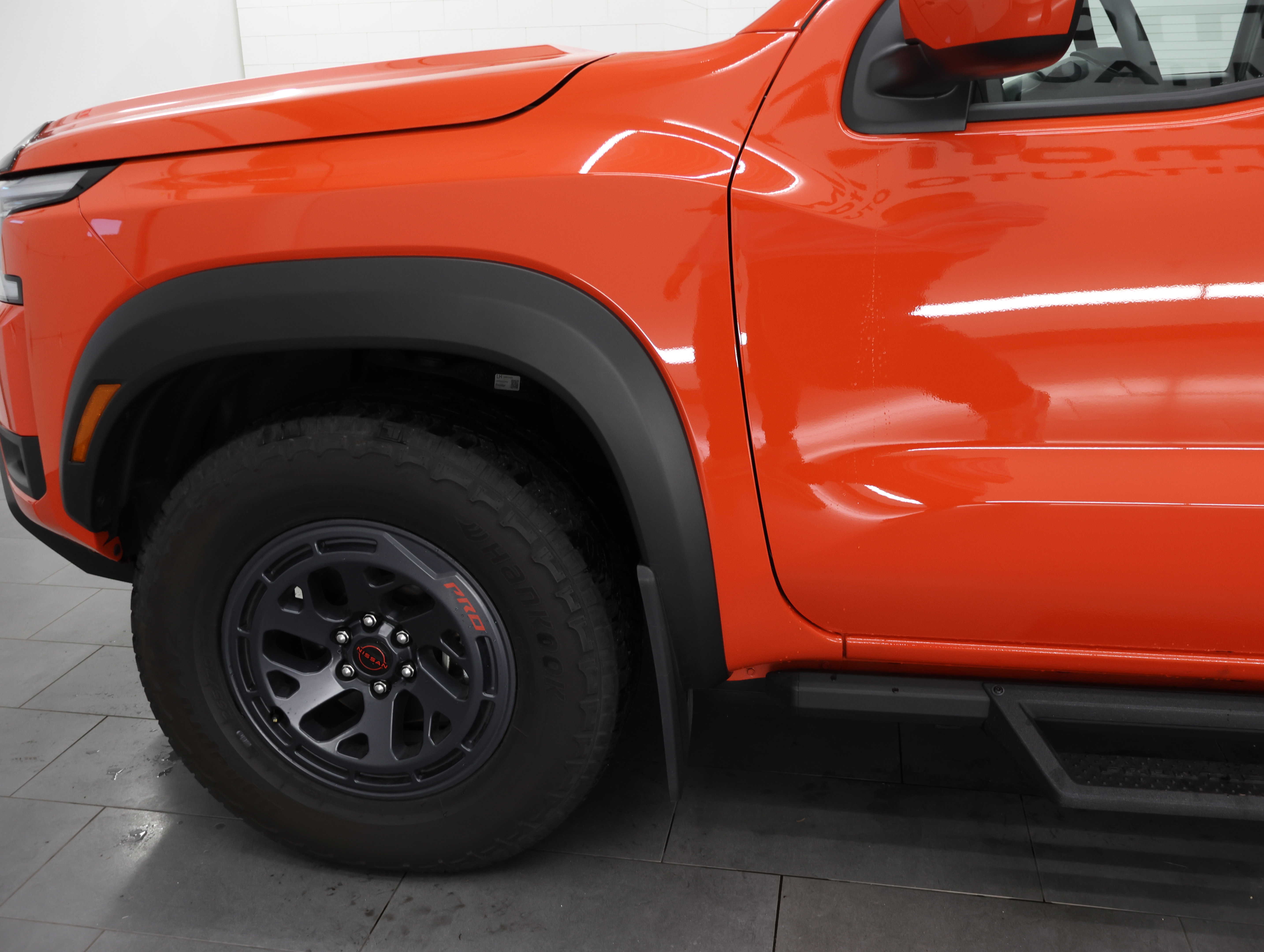 Used 2025 Nissan Frontier PRO-4X AWD/4WD image 32