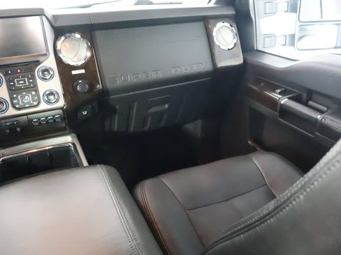 Used 2015 Ford F250 Platinum w/ Snow Plow Prep Package AWD/4WD image 30