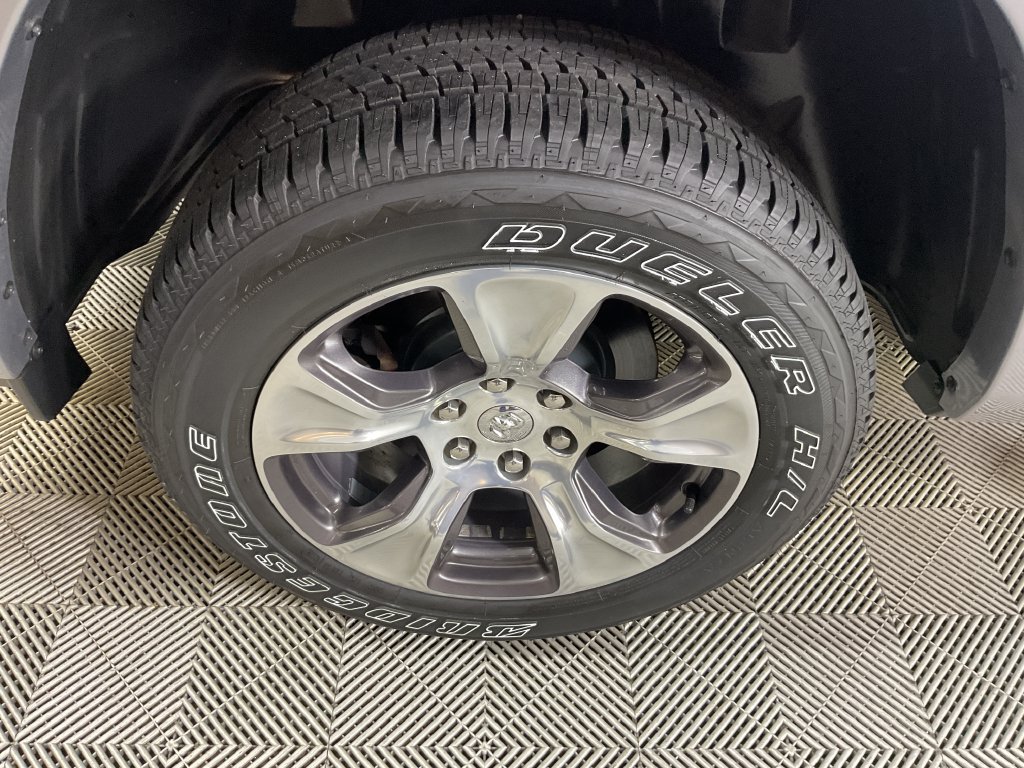 Used 2022 RAM 1500 Laramie AWD/4WD image 11