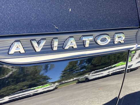 New 2025 Lincoln Aviator AWD w/ Equipment Group 101A image 13