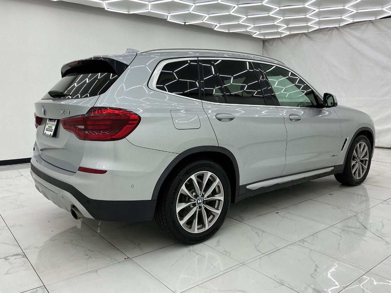 Used 2018 BMW X3 xDrive30i AWD/4WD image 11