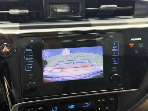 Used 2017 Toyota Corolla SE w/ Carpet Mat Package (TMS) FWD image 23
