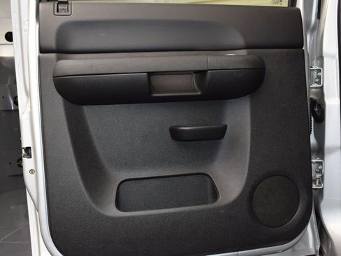 Used 2013 Chevrolet Silverado 2500 W/T AWD/4WD image 19