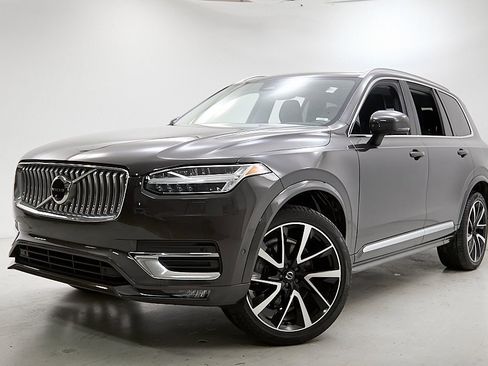 Used 2023 Volvo XC90 B6 Plus w/ Protection Package Premier image 2