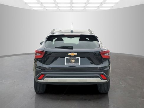 New 2026 Chevrolet Trax LT image 5