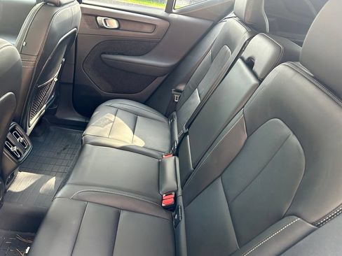 Used 2025 Volvo XC40 B5 Core w/ Protection Package Premier AWD/4WD image 10