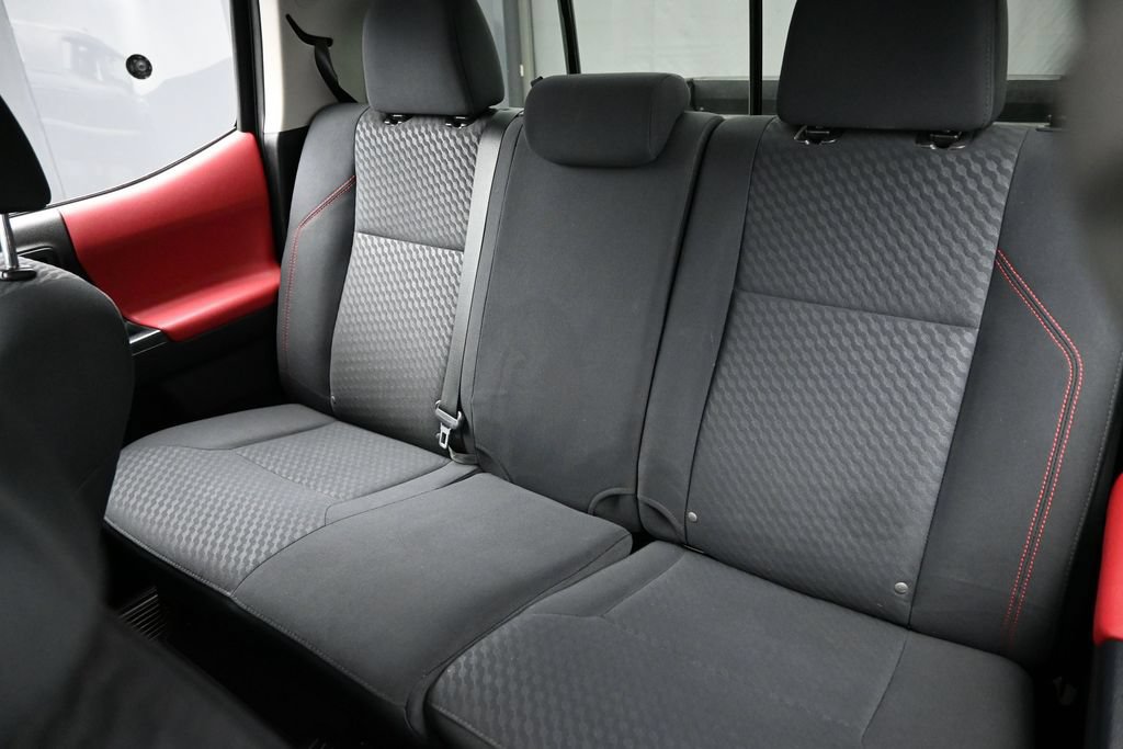 Used 2021 Toyota Tacoma SR5 RWD image 16