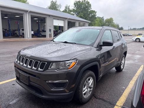 Used 2018 Jeep Compass Sport AWD/4WD image 1