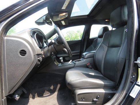 Used 2015 Dodge Charger R/T w/ Premium Group RWD image 10