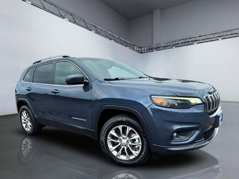 Used 2021 Jeep Cherokee Latitude Lux w/ Sun & Sound Group AWD/4WD image 26