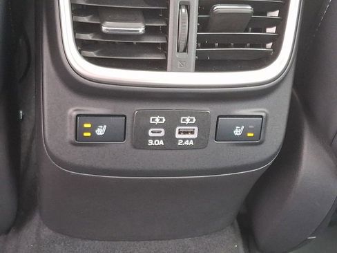 Certified 2023 Subaru Legacy Limited image 12