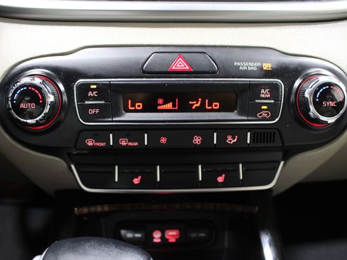 Used 2020 Kia Sorento EX image 15