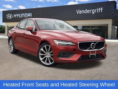 Used 2019 Volvo S60 T5 Momentum w/ Multimedia Package