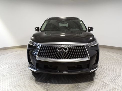 Certified 2026 INFINITI QX60 Luxe w/ Family Package AWD/4WD image 9