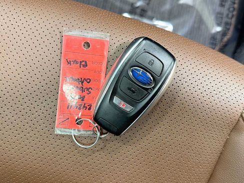 Used 2018 Subaru Outback 2.5i Touring w/ Popular Package #3 AWD/4WD image 32