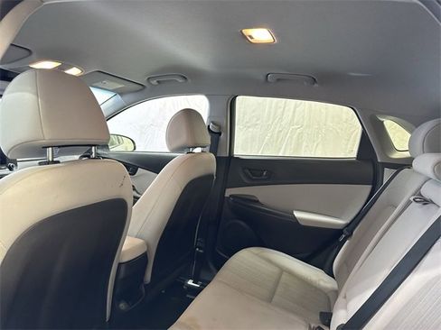 Used 2023 Hyundai Kona SEL image 13