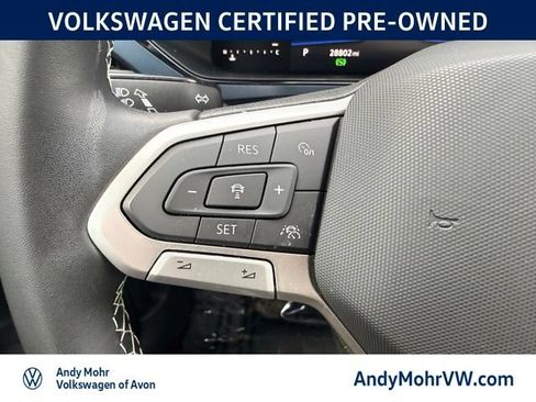 Used 2023 Volkswagen Taos SE w/ Black Wheel Package FWD image 23