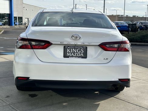 Used 2024 Toyota Camry LE image 6