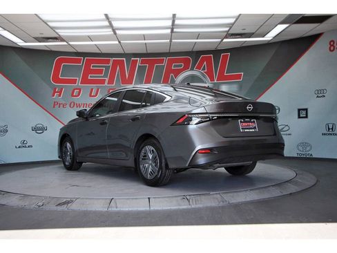 New 2026 Nissan Sentra S w/ Floor Mat Package image 4