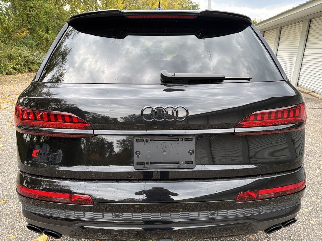 Used 2023 Audi SQ7 Premium Plus AWD/4WD image 14