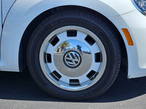 Used 2015 Volkswagen Beetle 1.8T FWD image 10