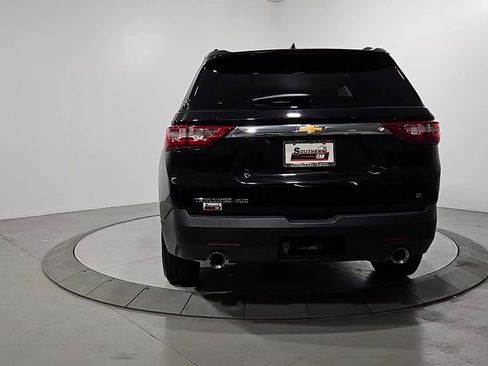 Used 2020 Chevrolet Traverse LT w/ Driver Confidence II Package image 4