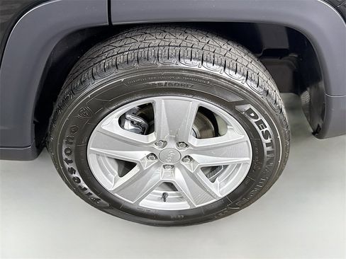 Used 2022 Jeep Compass Latitude image 34