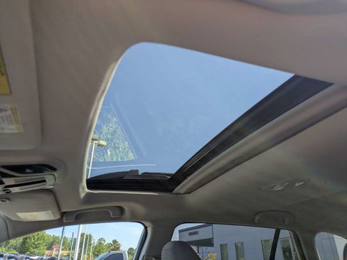 Certified 2025 Subaru Outback Premium AWD/4WD image 23