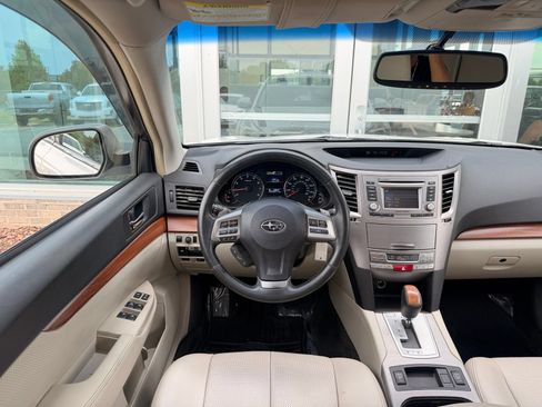 Used 2013 Subaru Outback 2.5i Limited w/ Moonroof Pkg AWD/4WD image 26
