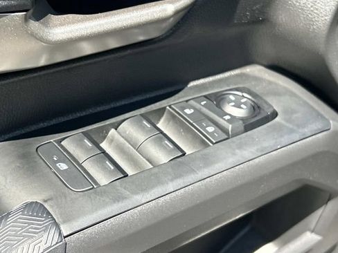 Used 2024 Toyota Tacoma TRD Off-Road image 18