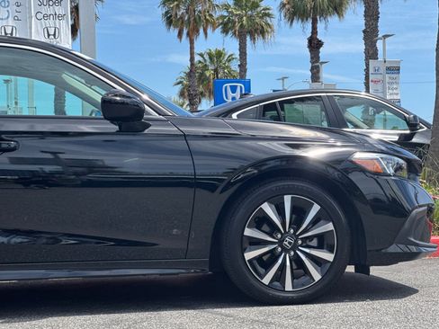 Certified 2024 Honda Civic EX image 33