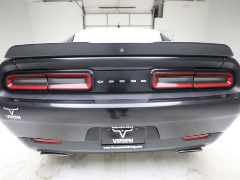 Used 2018 Dodge Challenger R/T Scat Pack image 4